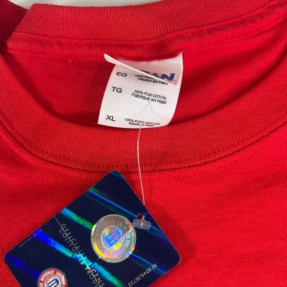 University of Wisconsin Badgers‎ Next Red T-Shirt Mens XL Cotton - Picture 3 of 10